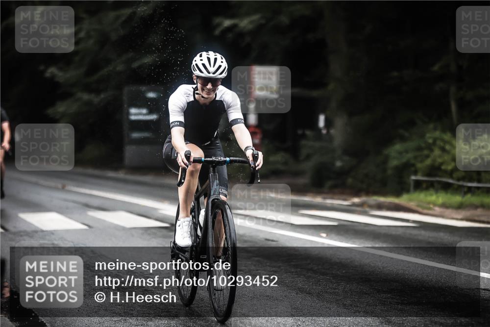 13.09.2026 - Stadtparktriathlon H.Heesch http://msf.ph/oto/10293452 13.09.2026 12:46:48 Radfahren 1072, 1083, 1114, 1146, 1214, 1273, 1294 meine-sportfotos.de