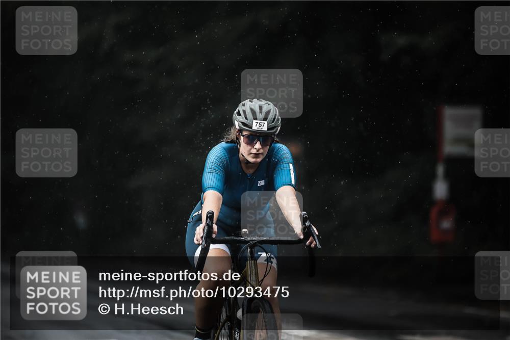 13.09.2026 - Stadtparktriathlon H.Heesch http://msf.ph/oto/10293475 13.09.2026 11:39:36 Radfahren 618, 737, 757, 825, 858, 917 meine-sportfotos.de