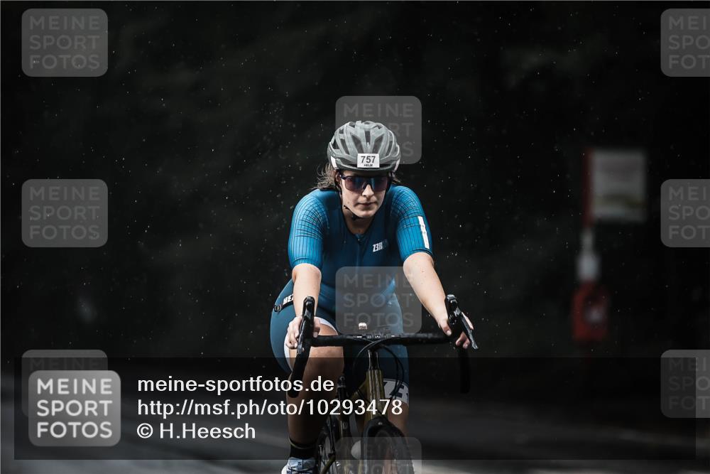13.09.2026 - Stadtparktriathlon H.Heesch http://msf.ph/oto/10293478 13.09.2026 11:39:36 Radfahren 618, 737, 757, 825, 858, 917 meine-sportfotos.de