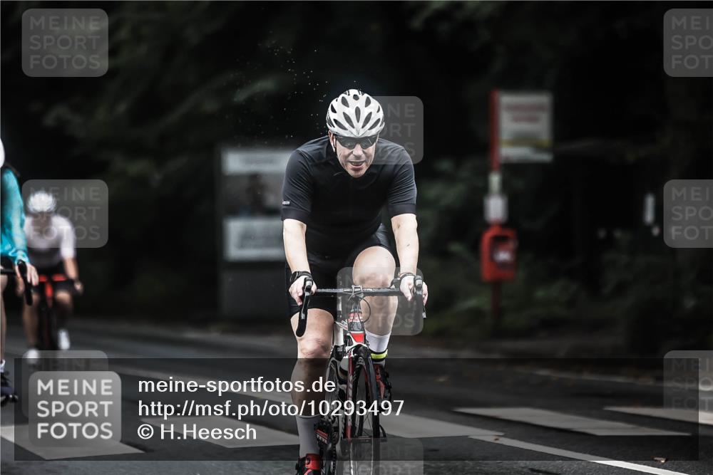 13.09.2026 - Stadtparktriathlon H.Heesch http://msf.ph/oto/10293497 13.09.2026 12:46:55 Radfahren 1162, 1189, 1214, 1218 meine-sportfotos.de
