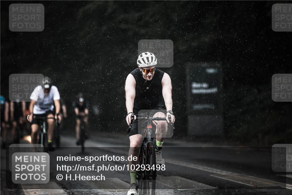 13.09.2026 - Stadtparktriathlon H.Heesch http://msf.ph/oto/10293498 13.09.2026 11:39:40 Radfahren 618, 636, 737, 757, 838, 858, 869, 873 meine-sportfotos.de