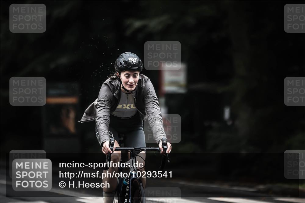 13.09.2026 - Stadtparktriathlon H.Heesch http://msf.ph/oto/10293541 13.09.2026 12:47:04 Radfahren 1133, 1174, 1262 meine-sportfotos.de