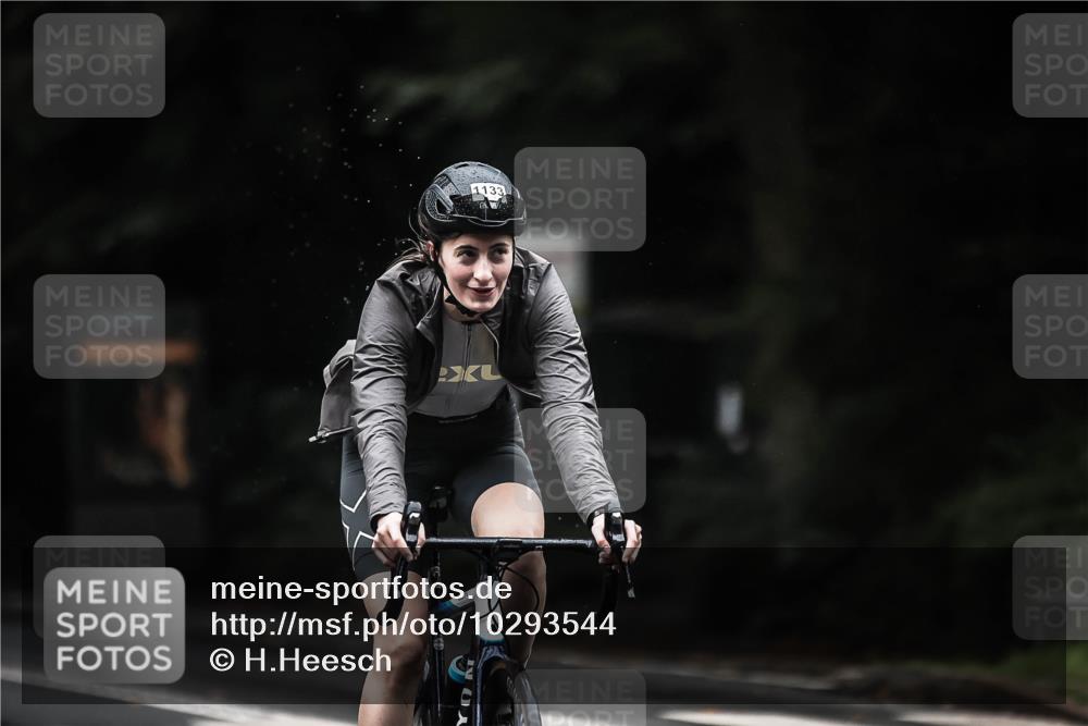 13.09.2026 - Stadtparktriathlon H.Heesch http://msf.ph/oto/10293544 13.09.2026 12:47:05 Radfahren 1133, 1174, 1262 meine-sportfotos.de