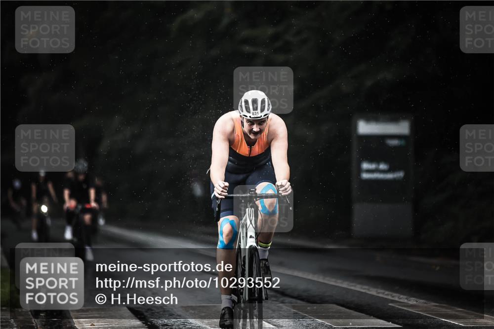 13.09.2026 - Stadtparktriathlon H.Heesch http://msf.ph/oto/10293552 13.09.2026 11:39:52 Radfahren 748, 831, 842 meine-sportfotos.de