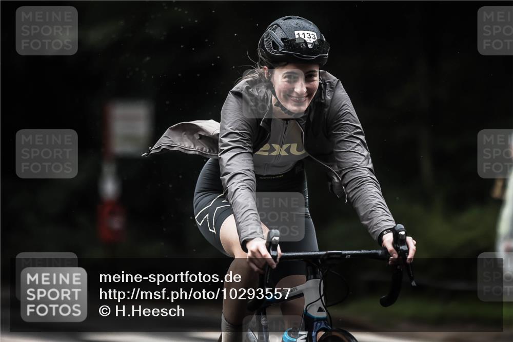 13.09.2026 - Stadtparktriathlon H.Heesch http://msf.ph/oto/10293557 13.09.2026 12:47:05 Radfahren 1133, 1174, 1262 meine-sportfotos.de
