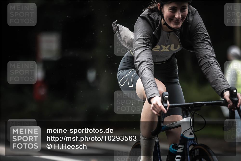 13.09.2026 - Stadtparktriathlon H.Heesch http://msf.ph/oto/10293563 13.09.2026 12:47:05 Radfahren 1133, 1174, 1262 meine-sportfotos.de