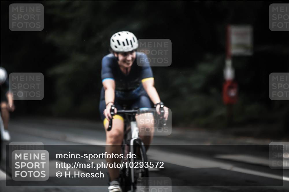 13.09.2026 - Stadtparktriathlon H.Heesch http://msf.ph/oto/10293572 13.09.2026 12:47:09 Radfahren 1133, 1174, 1262 meine-sportfotos.de