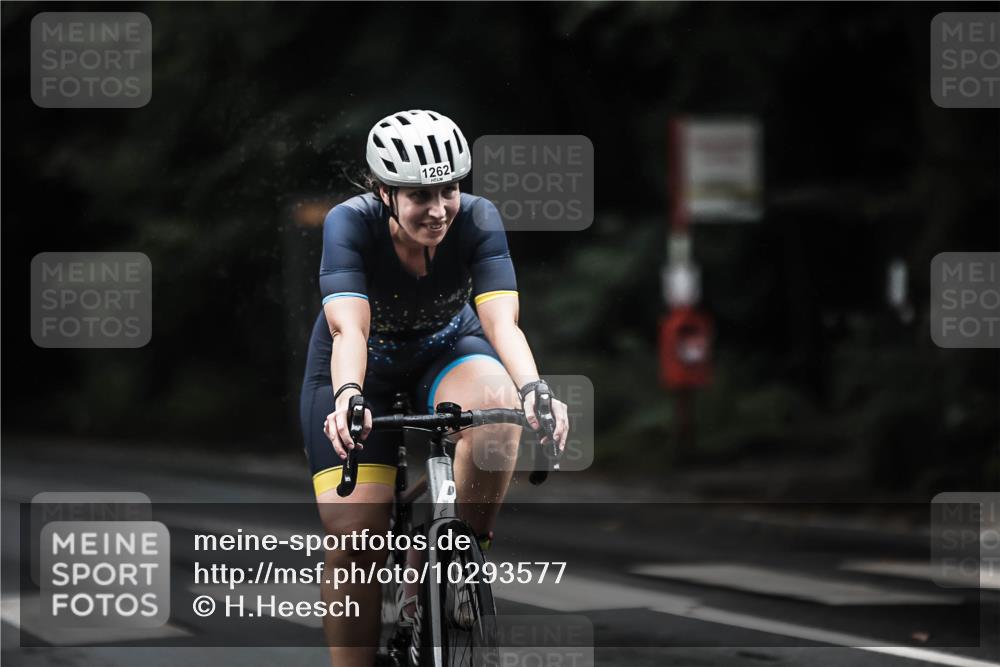 13.09.2026 - Stadtparktriathlon H.Heesch http://msf.ph/oto/10293577 13.09.2026 12:47:09 Radfahren 1133, 1174, 1262 meine-sportfotos.de