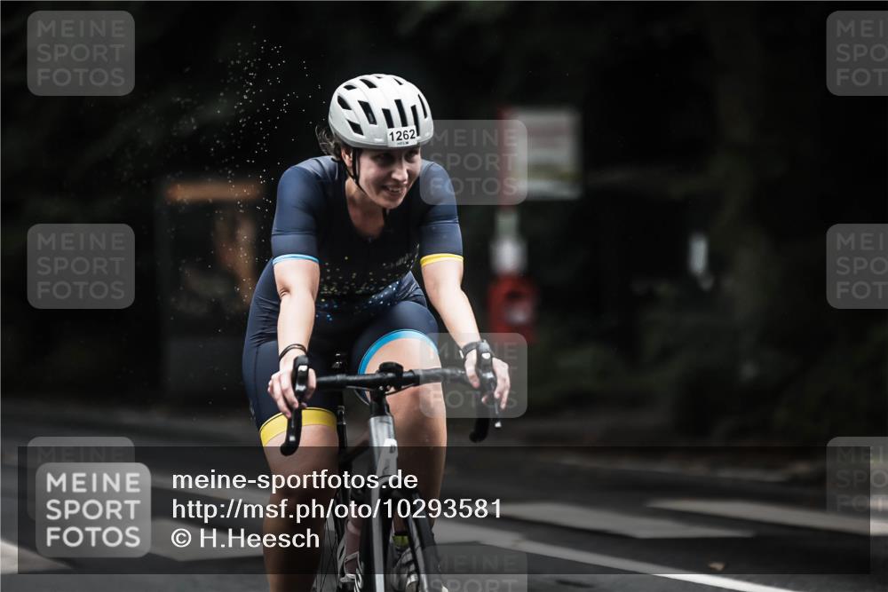 13.09.2026 - Stadtparktriathlon H.Heesch http://msf.ph/oto/10293581 13.09.2026 12:47:09 Radfahren 1133, 1174, 1262 meine-sportfotos.de