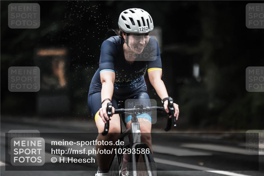 13.09.2026 - Stadtparktriathlon H.Heesch http://msf.ph/oto/10293586 13.09.2026 12:47:09 Radfahren 1133, 1174, 1262 meine-sportfotos.de