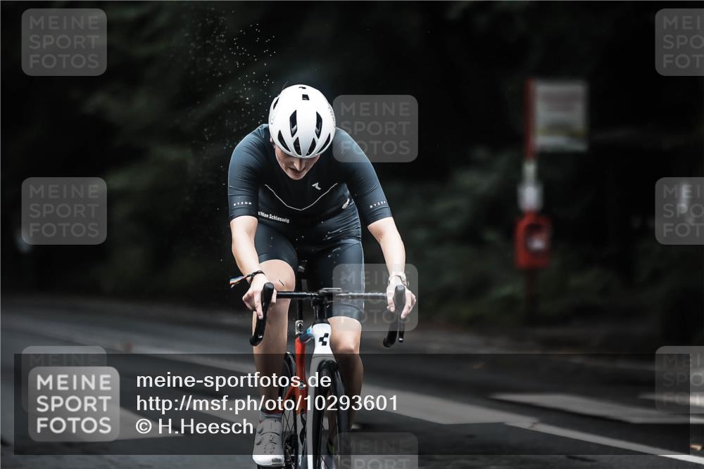 13.09.2026 - Stadtparktriathlon H.Heesch http://msf.ph/oto/10293601 13.09.2026 12:47:11 Radfahren 1174, 1262 meine-sportfotos.de