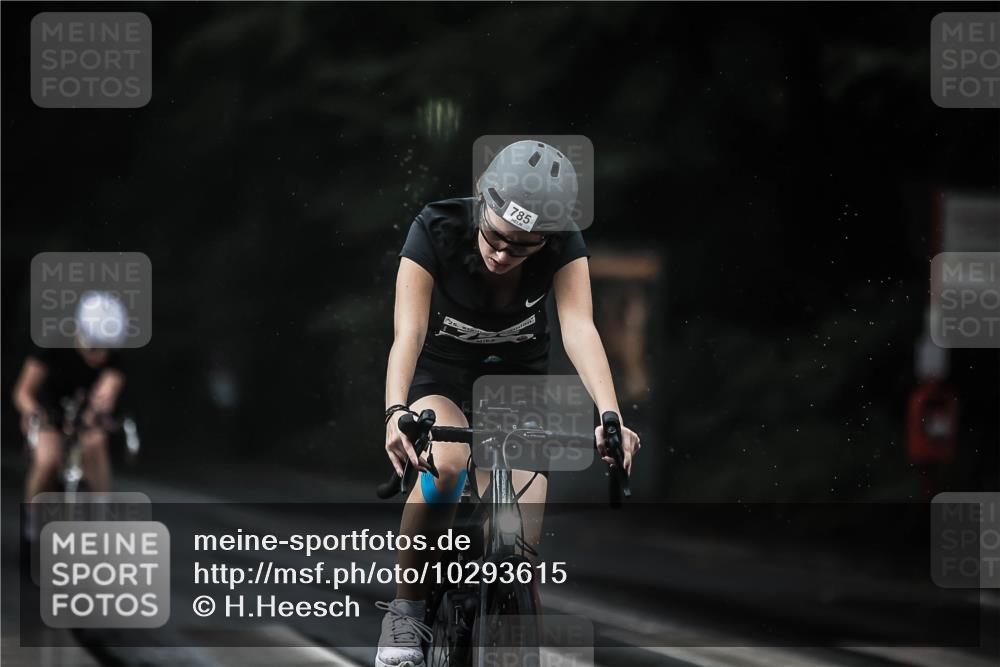 13.09.2026 - Stadtparktriathlon H.Heesch http://msf.ph/oto/10293615 13.09.2026 11:39:59 Radfahren 748, 752, 785, 842, 857, 935 meine-sportfotos.de