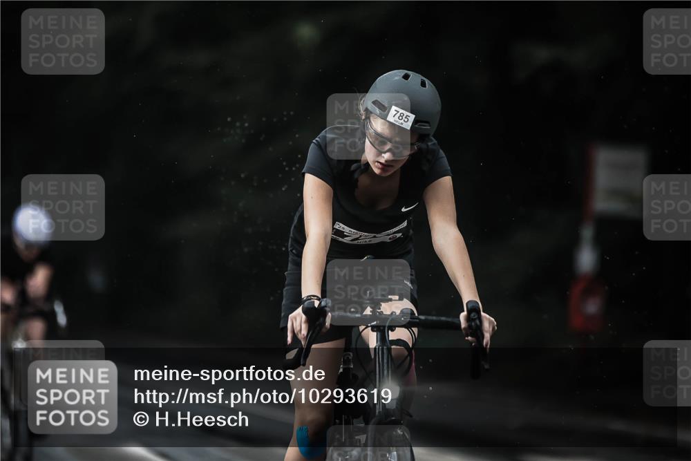 13.09.2026 - Stadtparktriathlon H.Heesch http://msf.ph/oto/10293619 13.09.2026 11:39:59 Radfahren 748, 752, 785, 842, 857, 935 meine-sportfotos.de