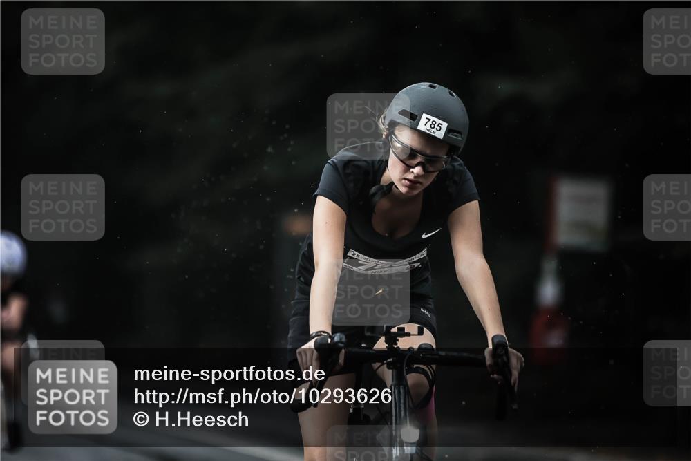 13.09.2026 - Stadtparktriathlon H.Heesch http://msf.ph/oto/10293626 13.09.2026 11:40:00 Radfahren 748, 752, 785, 842, 857, 935 meine-sportfotos.de