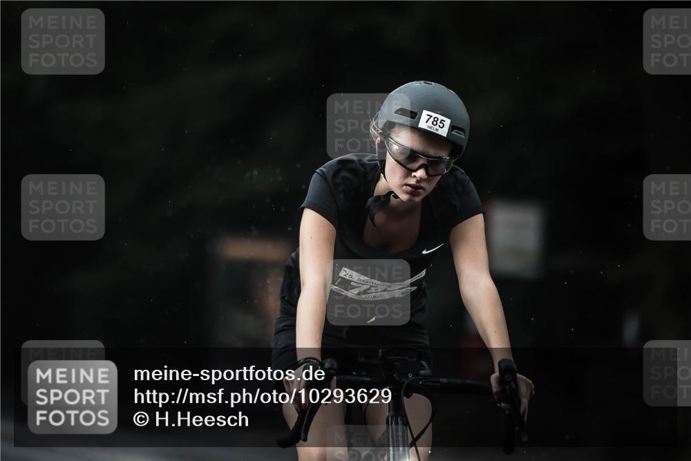 13.09.2026 - Stadtparktriathlon H.Heesch http://msf.ph/oto/10293629 13.09.2026 11:40:00 Radfahren 748, 752, 785, 842, 857, 935 meine-sportfotos.de