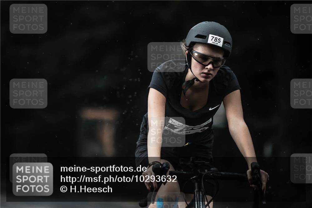 13.09.2026 - Stadtparktriathlon H.Heesch http://msf.ph/oto/10293632 13.09.2026 11:40:00 Radfahren 748, 752, 785, 842, 857, 935 meine-sportfotos.de