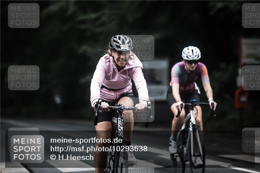 13.09.2026 - Stadtparktriathlon H.Heesch http://msf.ph/oto/10293638 13.09.2026 12:47:20 Radfahren 1123, 1250, 1251 meine-sportfotos.de