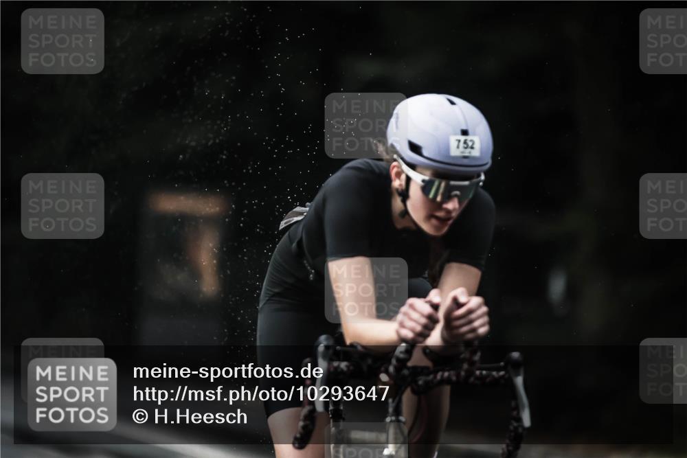 13.09.2026 - Stadtparktriathlon H.Heesch http://msf.ph/oto/10293647 13.09.2026 11:40:01 Radfahren 748, 752, 785, 787, 842, 857, 935 meine-sportfotos.de