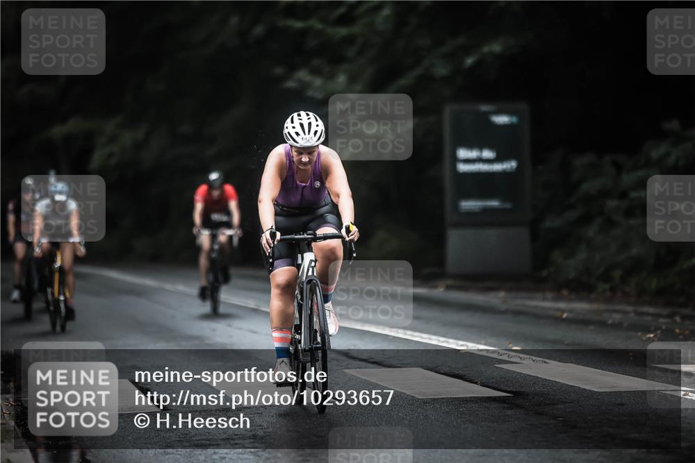13.09.2026 - Stadtparktriathlon H.Heesch http://msf.ph/oto/10293657 13.09.2026 12:47:27 Radfahren 1154, 1164, 1176, 1202, 1217 meine-sportfotos.de