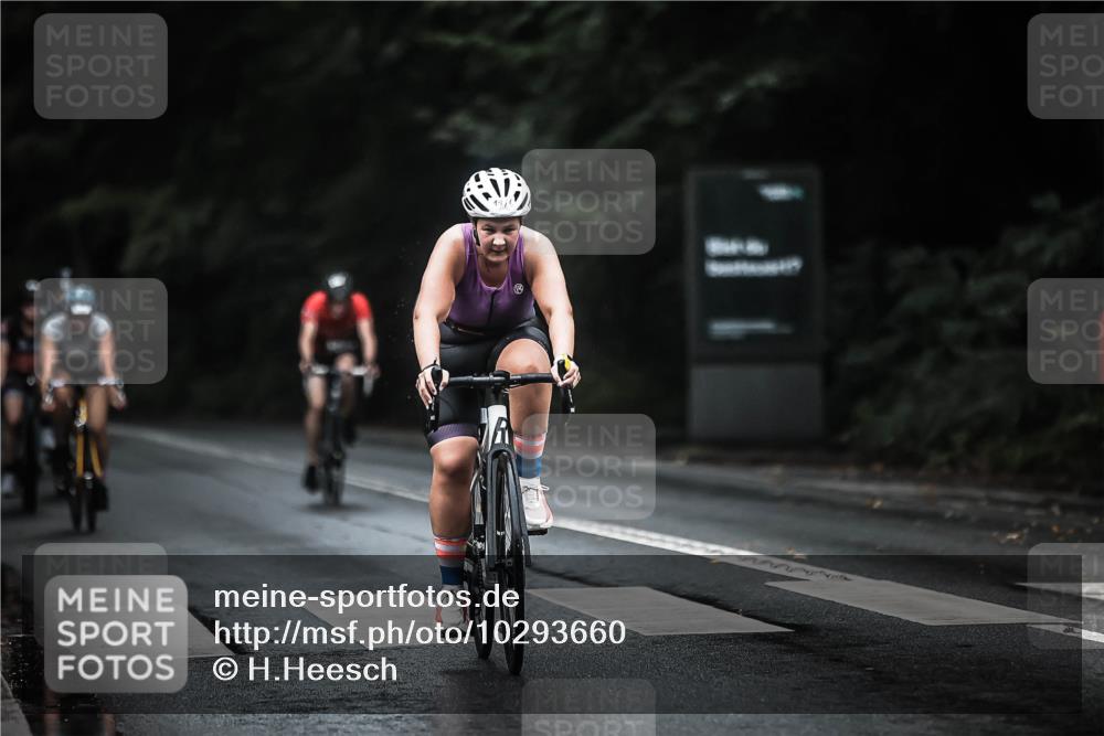 13.09.2026 - Stadtparktriathlon H.Heesch http://msf.ph/oto/10293660 13.09.2026 12:47:27 Radfahren 1154, 1164, 1176, 1202, 1217 meine-sportfotos.de