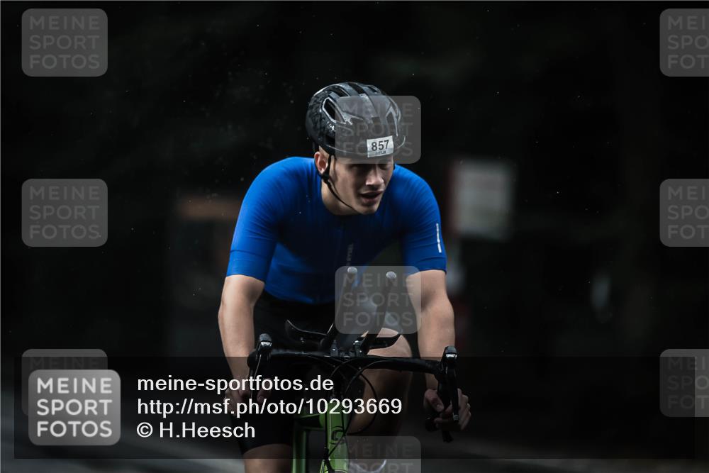 13.09.2026 - Stadtparktriathlon H.Heesch http://msf.ph/oto/10293669 13.09.2026 11:40:04 Radfahren 752, 779, 785, 787, 842, 857, 935, 948 meine-sportfotos.de