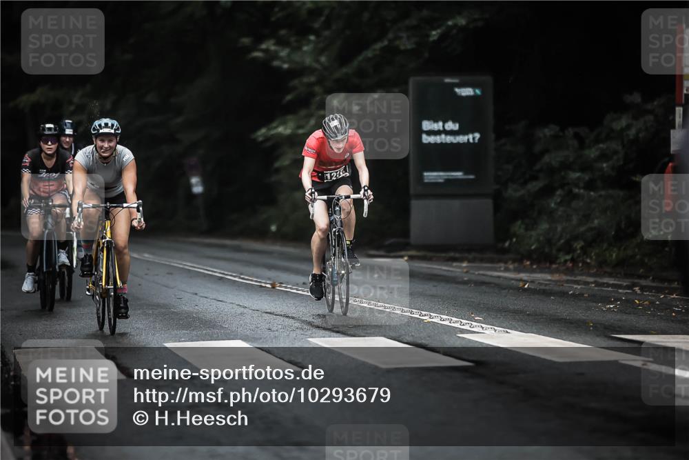 13.09.2026 - Stadtparktriathlon H.Heesch http://msf.ph/oto/10293679 13.09.2026 12:47:29 Radfahren 1154, 1164, 1176, 1202, 1217 meine-sportfotos.de