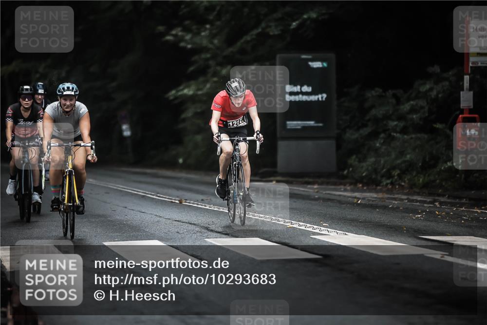 13.09.2026 - Stadtparktriathlon H.Heesch http://msf.ph/oto/10293683 13.09.2026 12:47:29 Radfahren 1154, 1164, 1176, 1202, 1217 meine-sportfotos.de