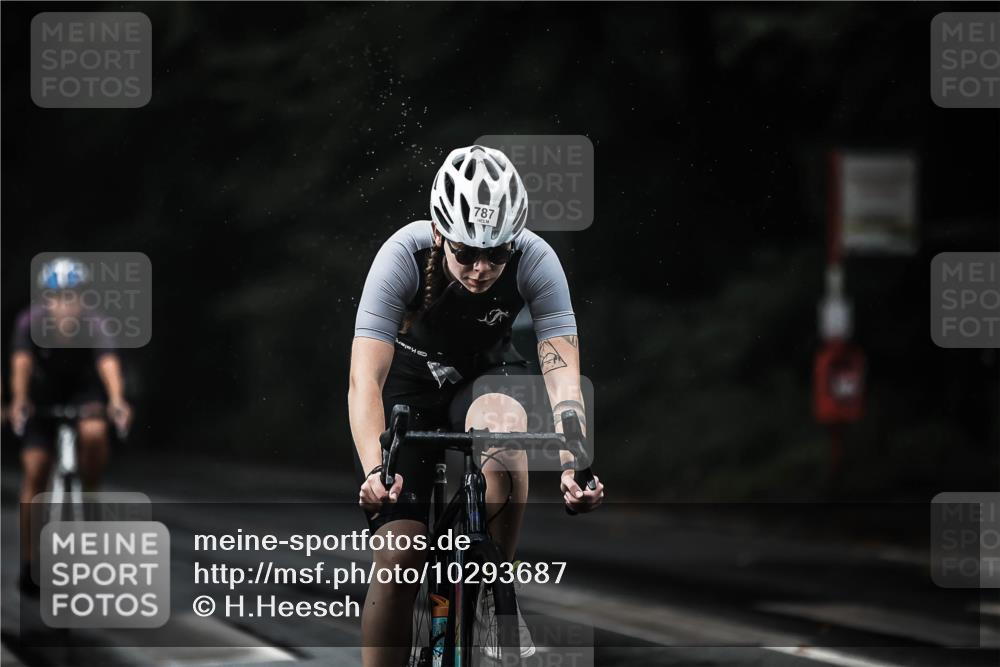 13.09.2026 - Stadtparktriathlon H.Heesch http://msf.ph/oto/10293687 13.09.2026 11:40:07 Radfahren 736, 774, 779, 787, 857, 884, 935, 948 meine-sportfotos.de