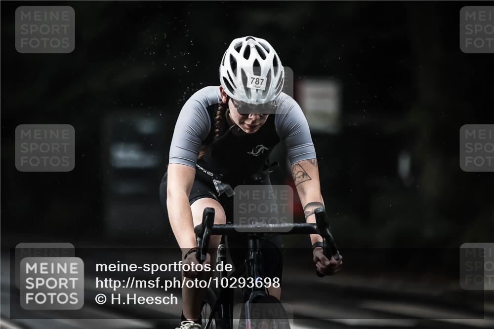 13.09.2026 - Stadtparktriathlon H.Heesch http://msf.ph/oto/10293698 13.09.2026 11:40:07 Radfahren 736, 774, 779, 787, 857, 884, 935, 948 meine-sportfotos.de