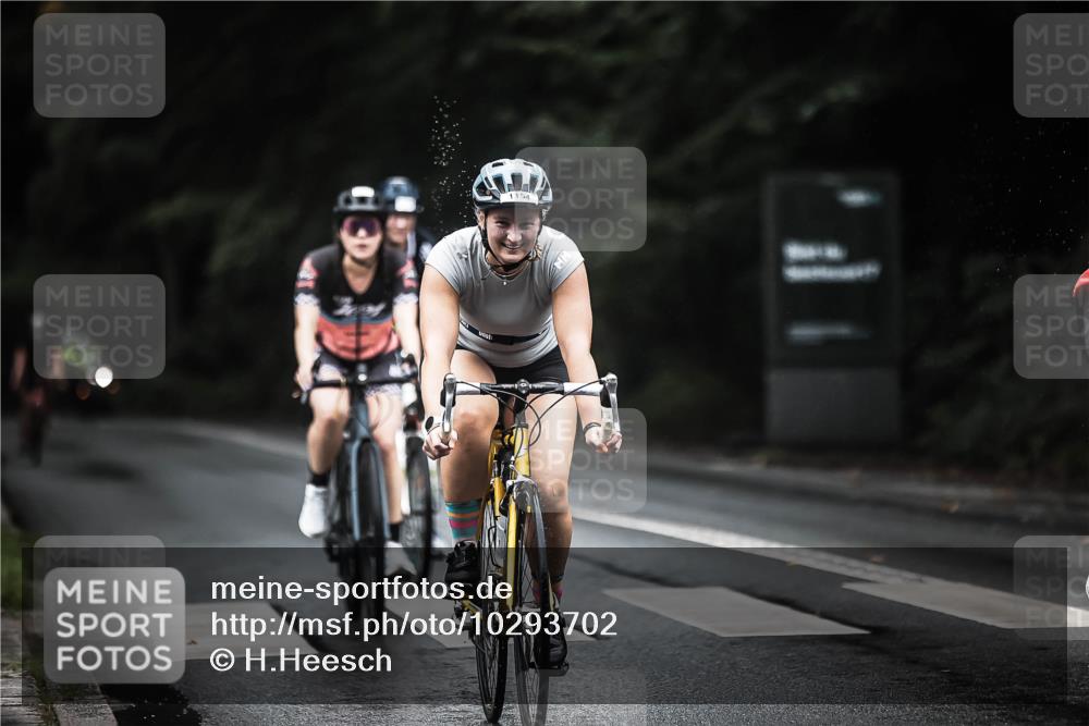 13.09.2026 - Stadtparktriathlon H.Heesch http://msf.ph/oto/10293702 13.09.2026 12:47:30 Radfahren 1154, 1164, 1176, 1202, 1217 meine-sportfotos.de