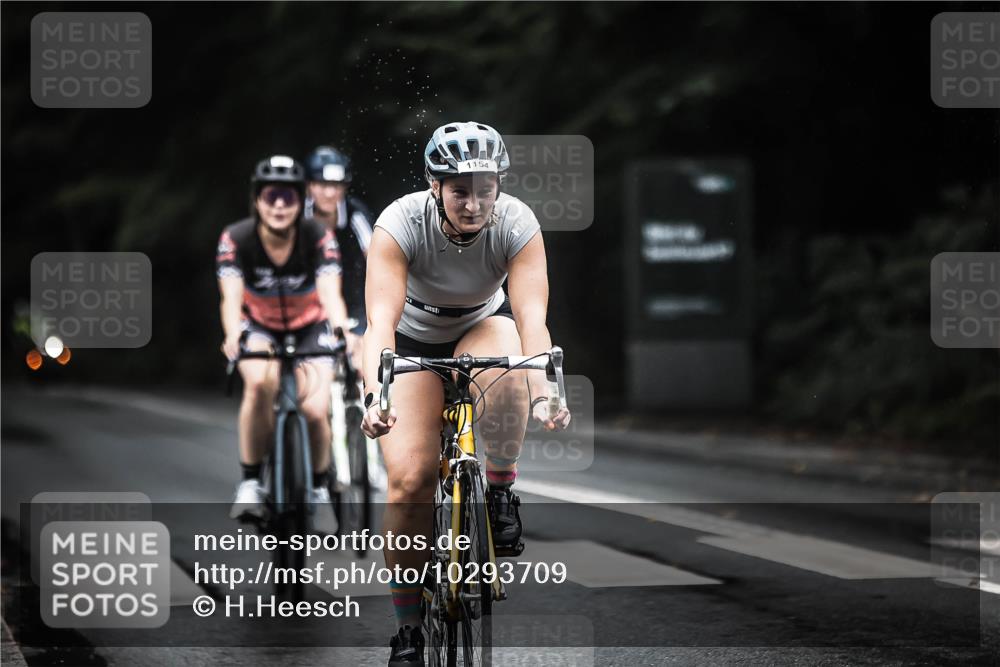 13.09.2026 - Stadtparktriathlon H.Heesch http://msf.ph/oto/10293709 13.09.2026 12:47:30 Radfahren 1154, 1164, 1176, 1202, 1217 meine-sportfotos.de