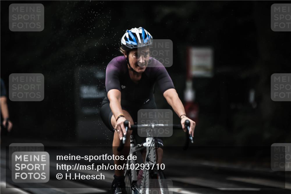 13.09.2026 - Stadtparktriathlon H.Heesch http://msf.ph/oto/10293710 13.09.2026 11:40:09 Radfahren 736, 774, 779, 787, 857, 863, 884, 935, 948 meine-sportfotos.de