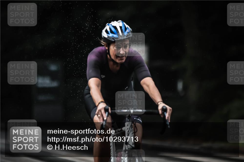 13.09.2026 - Stadtparktriathlon H.Heesch http://msf.ph/oto/10293713 13.09.2026 11:40:09 Radfahren 736, 774, 779, 787, 857, 863, 884, 935, 948 meine-sportfotos.de