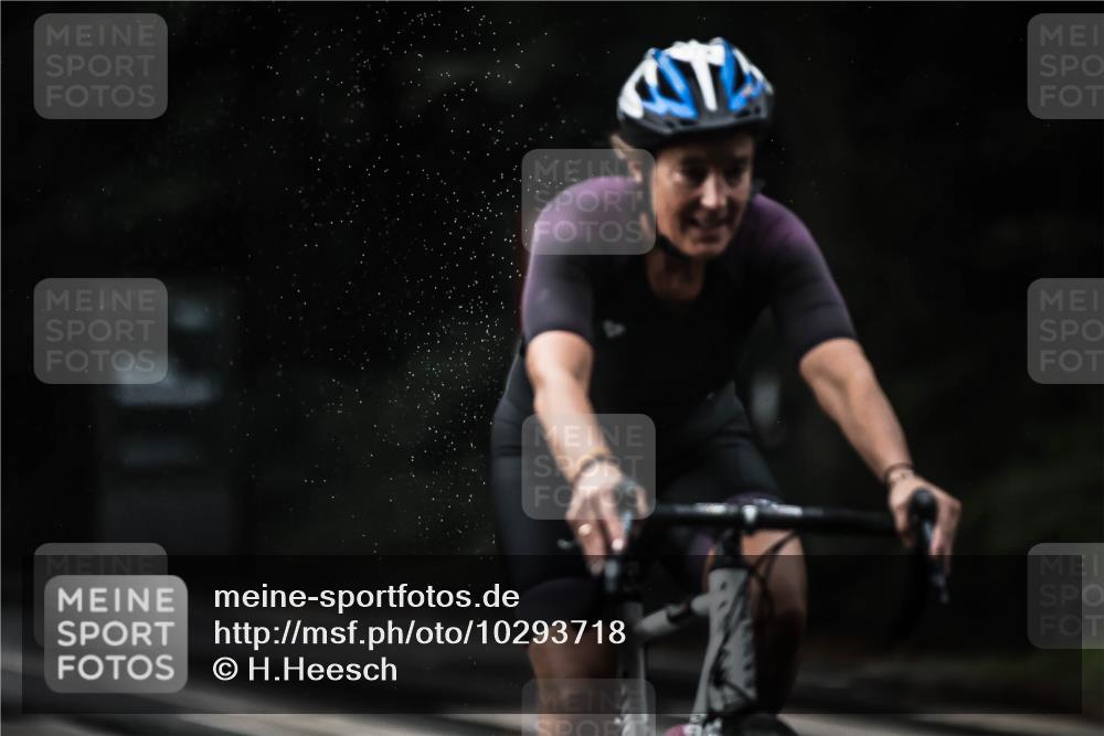 13.09.2026 - Stadtparktriathlon H.Heesch http://msf.ph/oto/10293718 13.09.2026 11:40:09 Radfahren 736, 774, 779, 787, 857, 863, 884, 935, 948 meine-sportfotos.de