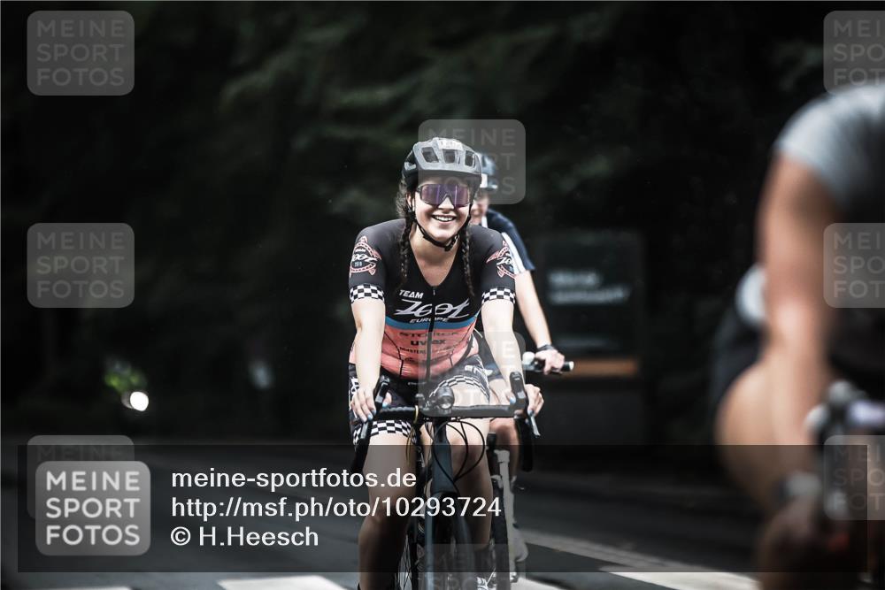 13.09.2026 - Stadtparktriathlon H.Heesch http://msf.ph/oto/10293724 13.09.2026 12:47:31 Radfahren 1105, 1154, 1164, 1176, 1202, 1217 meine-sportfotos.de