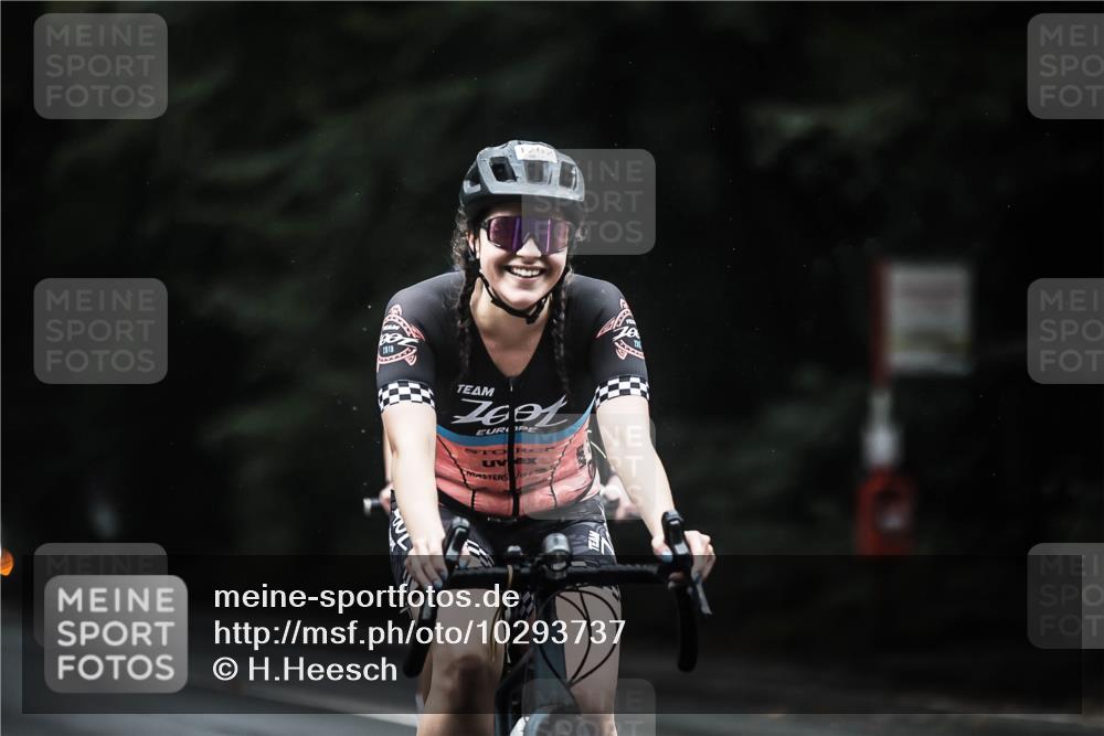 13.09.2026 - Stadtparktriathlon H.Heesch http://msf.ph/oto/10293737 13.09.2026 12:47:32 Radfahren 1105, 1154, 1164, 1176, 1202, 1217 meine-sportfotos.de