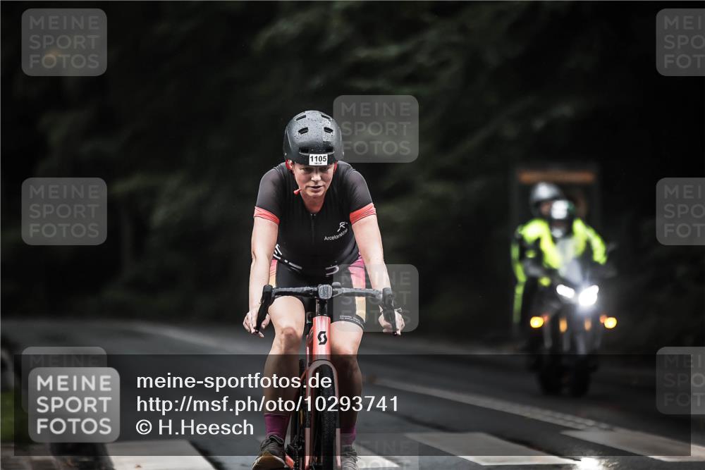 13.09.2026 - Stadtparktriathlon H.Heesch http://msf.ph/oto/10293741 13.09.2026 12:47:37 Radfahren 1105, 1164, 1202 meine-sportfotos.de