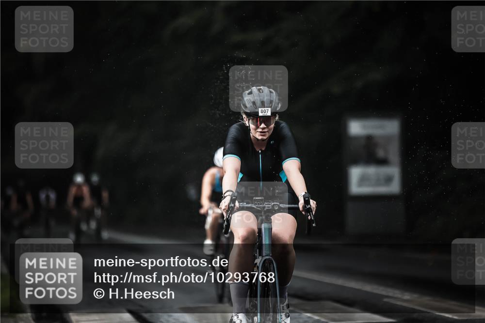 13.09.2026 - Stadtparktriathlon H.Heesch http://msf.ph/oto/10293768 13.09.2026 11:40:16 Radfahren 736, 774, 801, 807, 818, 834, 863, 884, 925 meine-sportfotos.de