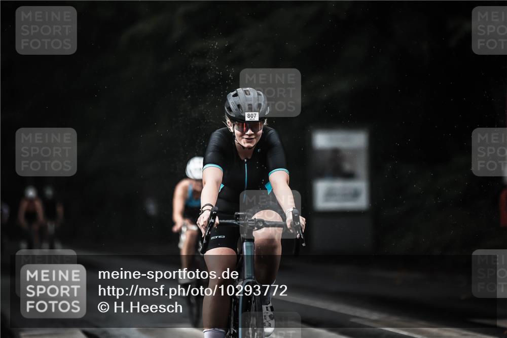 13.09.2026 - Stadtparktriathlon H.Heesch http://msf.ph/oto/10293772 13.09.2026 11:40:16 Radfahren 736, 774, 801, 807, 818, 834, 863, 884, 925 meine-sportfotos.de