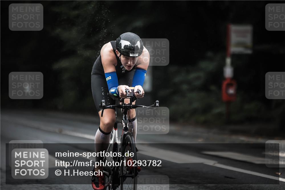 13.09.2026 - Stadtparktriathlon H.Heesch http://msf.ph/oto/10293782 13.09.2026 12:47:49 Radfahren 1208, 1308 meine-sportfotos.de