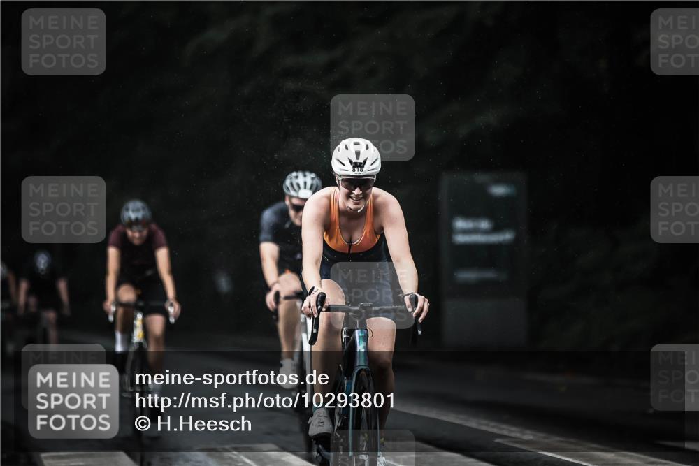 13.09.2026 - Stadtparktriathlon H.Heesch http://msf.ph/oto/10293801 13.09.2026 11:40:21 Radfahren 772, 801, 804, 807, 818, 834, 856, 863, 925 meine-sportfotos.de