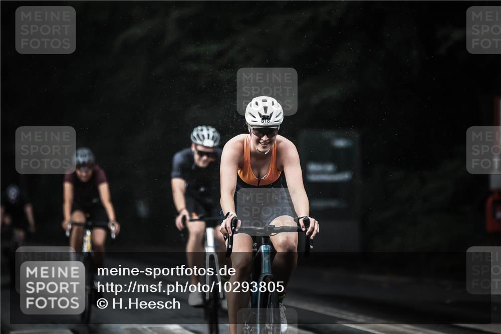 13.09.2026 - Stadtparktriathlon H.Heesch http://msf.ph/oto/10293805 13.09.2026 11:40:21 Radfahren 772, 801, 804, 807, 818, 834, 856, 863, 925 meine-sportfotos.de