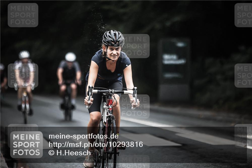 13.09.2026 - Stadtparktriathlon H.Heesch http://msf.ph/oto/10293816 13.09.2026 12:47:56 Radfahren 1109, 1156, 1192, 1208, 1297 meine-sportfotos.de