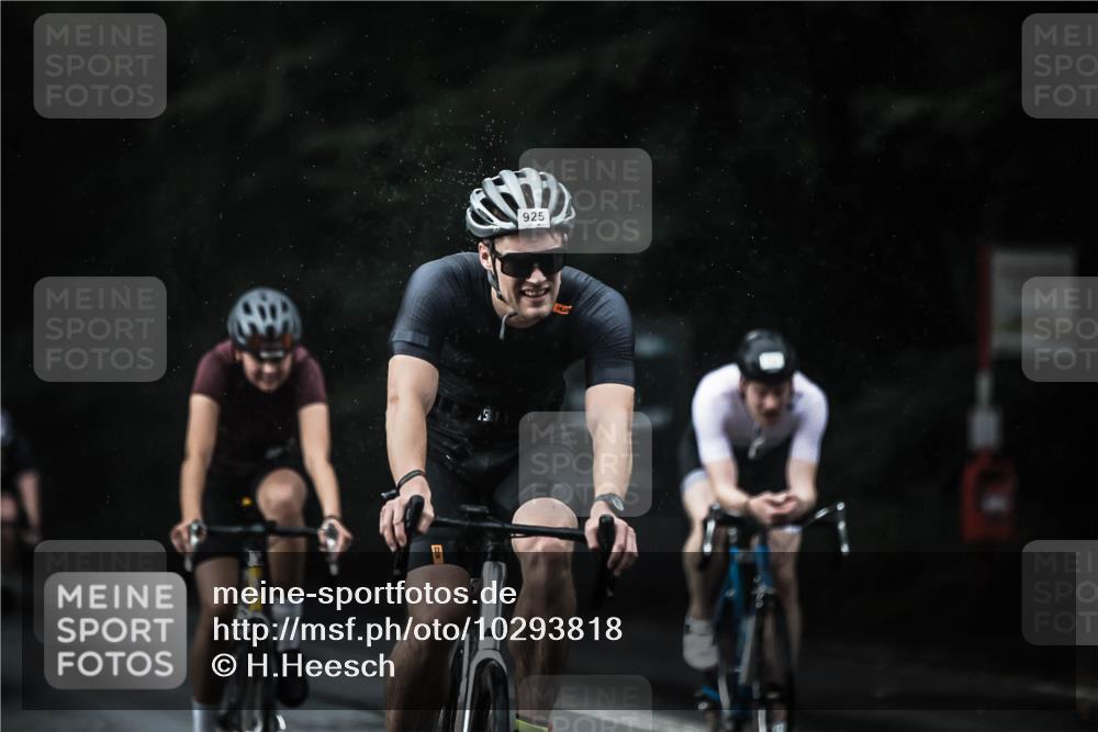 13.09.2026 - Stadtparktriathlon H.Heesch http://msf.ph/oto/10293818 13.09.2026 11:40:22 Radfahren 772, 801, 804, 807, 818, 834, 856, 925 meine-sportfotos.de