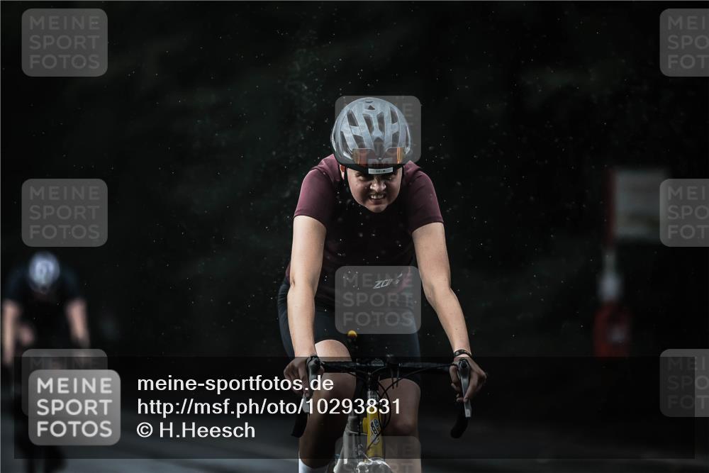 13.09.2026 - Stadtparktriathlon H.Heesch http://msf.ph/oto/10293831 13.09.2026 11:40:23 Radfahren 772, 801, 804, 818, 834, 856, 925 meine-sportfotos.de