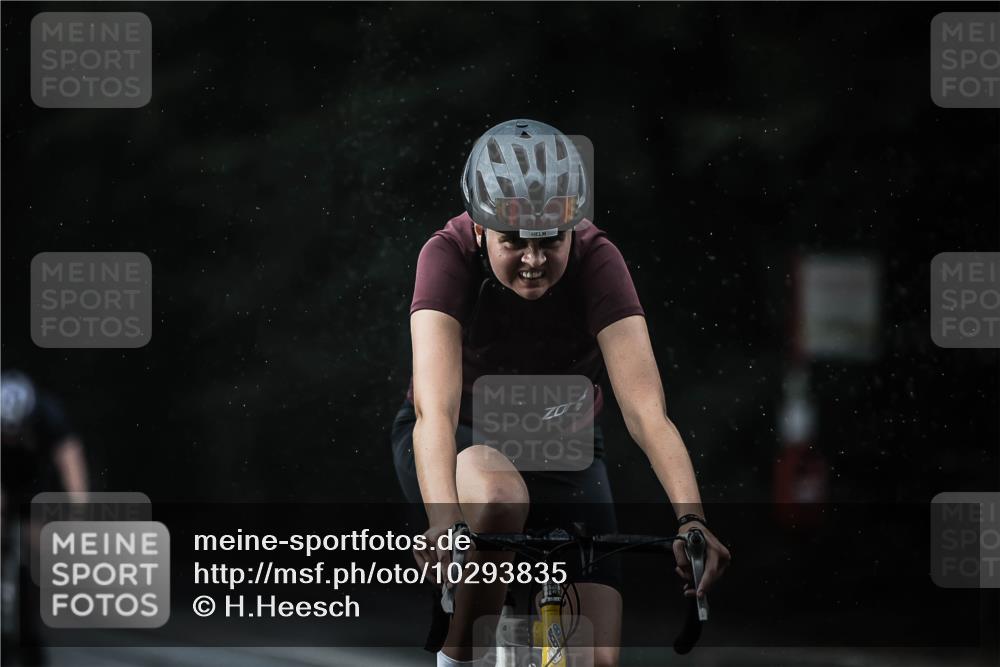 13.09.2026 - Stadtparktriathlon H.Heesch http://msf.ph/oto/10293835 13.09.2026 11:40:23 Radfahren 772, 801, 804, 818, 834, 856, 925 meine-sportfotos.de