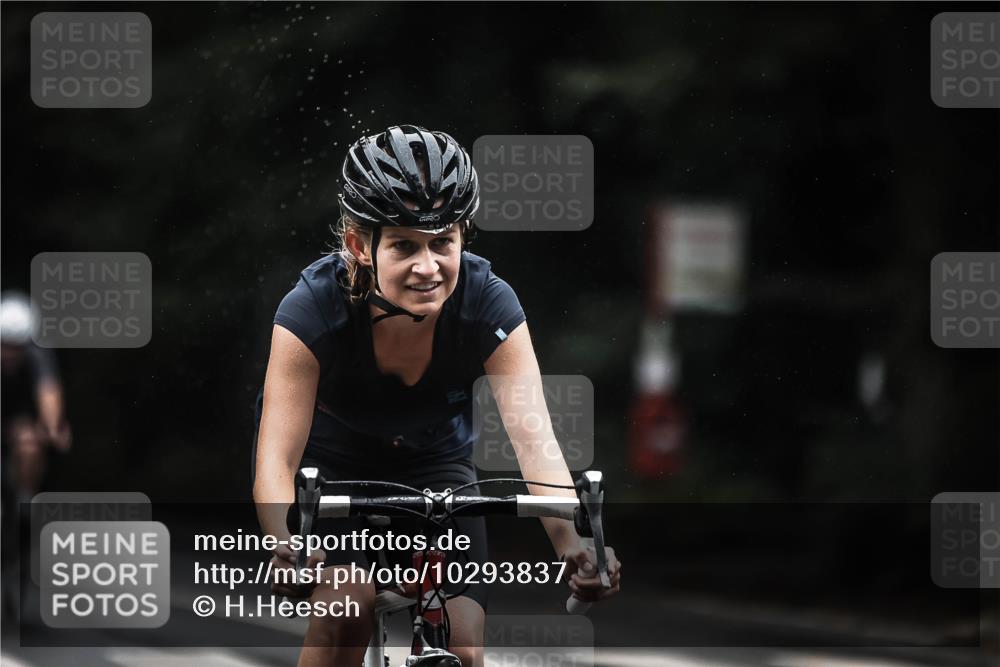 13.09.2026 - Stadtparktriathlon H.Heesch http://msf.ph/oto/10293837 13.09.2026 12:47:57 Radfahren 1109, 1156, 1192, 1208, 1297 meine-sportfotos.de