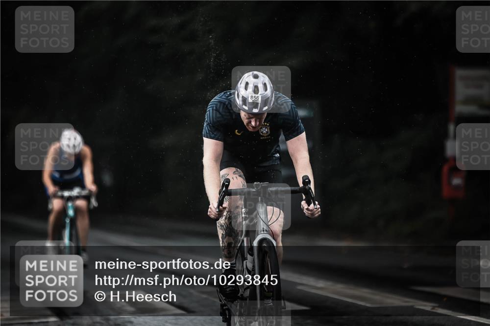 13.09.2026 - Stadtparktriathlon H.Heesch http://msf.ph/oto/10293845 13.09.2026 11:40:24 Radfahren 772, 804, 818, 834, 856, 925 meine-sportfotos.de