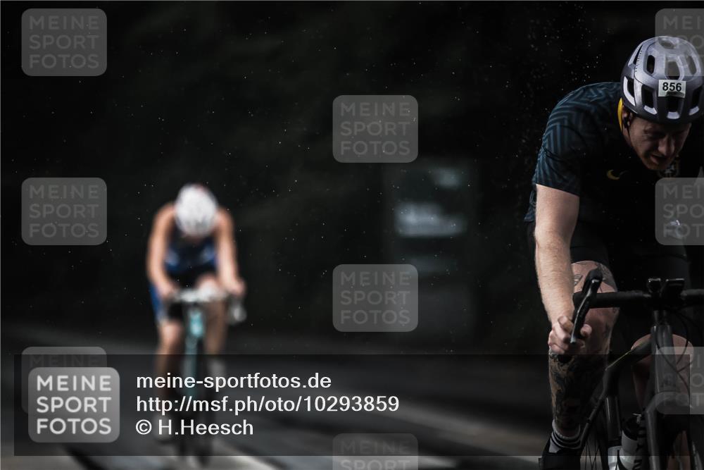 13.09.2026 - Stadtparktriathlon H.Heesch http://msf.ph/oto/10293859 13.09.2026 11:40:25 Radfahren 772, 804, 818, 834, 856, 925 meine-sportfotos.de