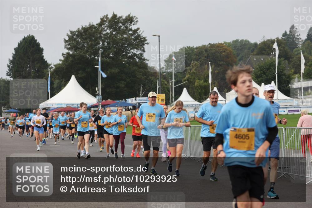 13.09.2026 - Kiel Lauf Andreas Tolksdorf http://msf.ph/oto/10293925 13.09.2026 09:25:21 Kiellinie 6797, 2437, 9934, 0033, 367, 4605 meine-sportfotos.de